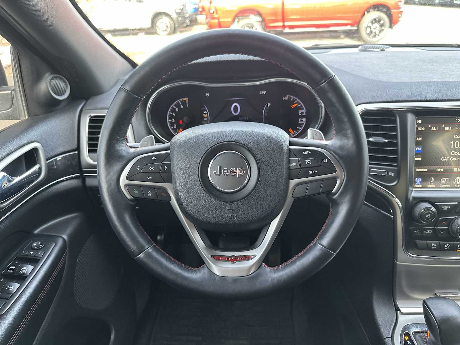 Thumbnail: 2017 Jeep Grand Cherokee - 11