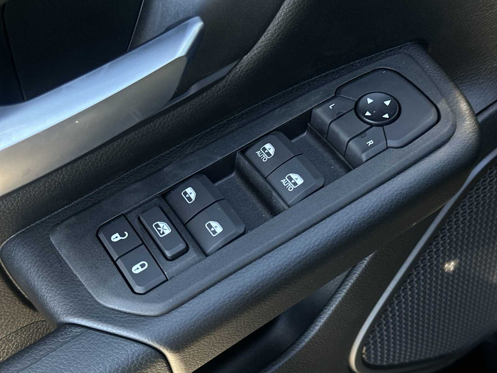 Thumbnail: 2026 RAM 1500 - 15