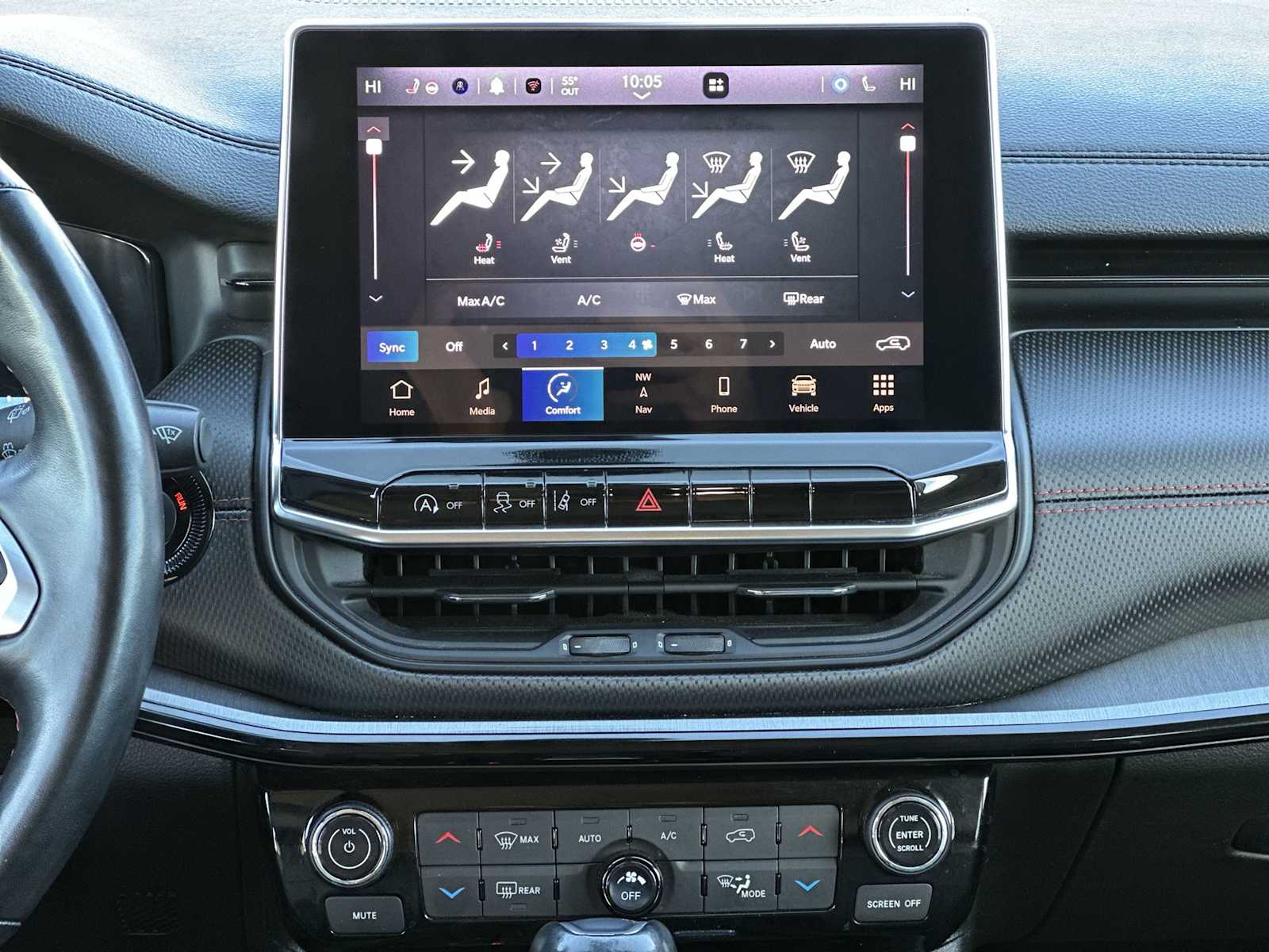 Thumbnail: 2022 Jeep Compass - 16