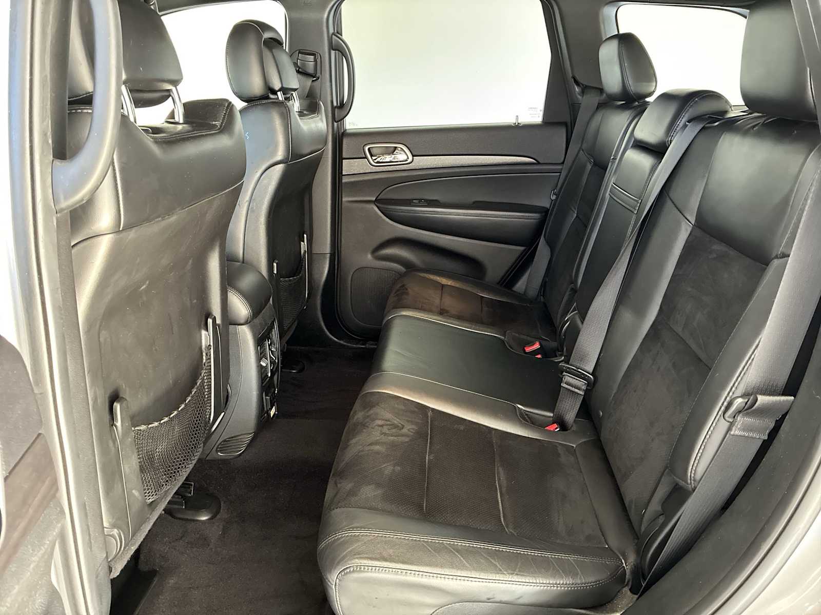 Thumbnail: 2018 Jeep Grand Cherokee - 24