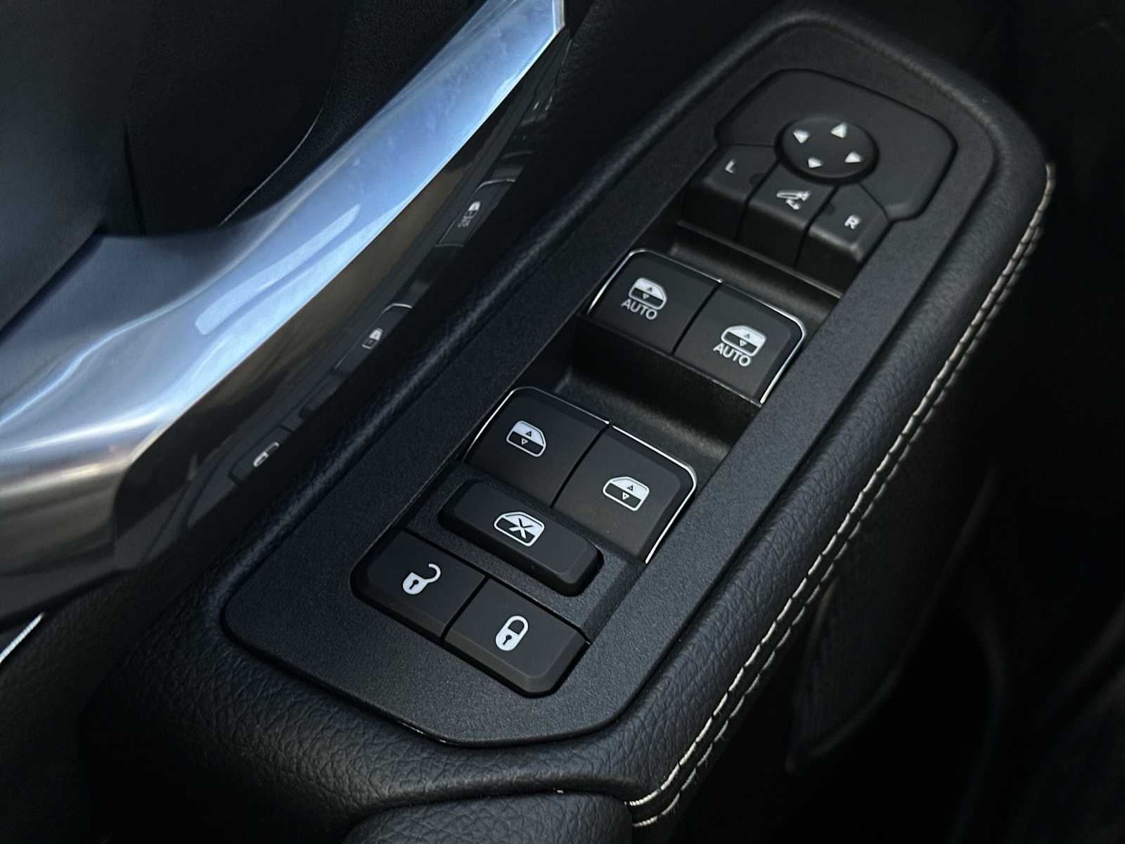 Thumbnail: 2026 RAM 1500 - 15