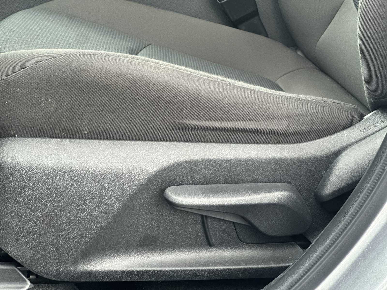 Thumbnail: 2023 Toyota RAV4 - 14