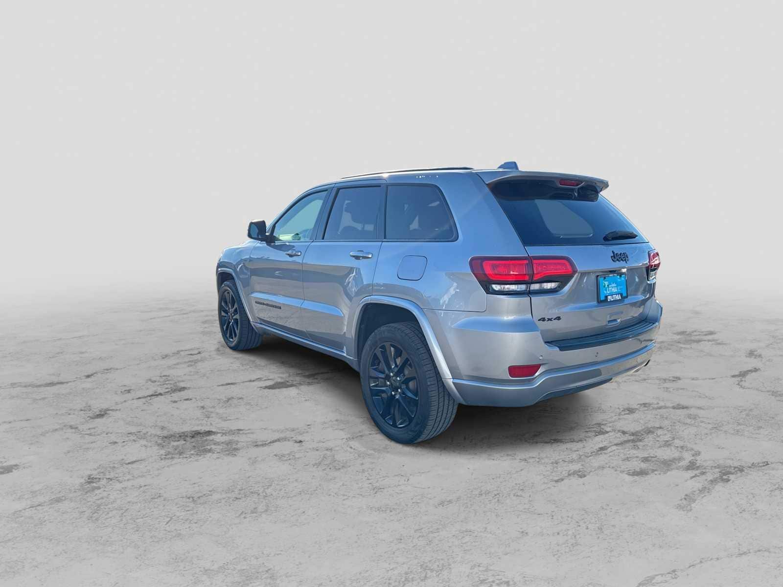 Thumbnail: 2018 Jeep Grand Cherokee - 6