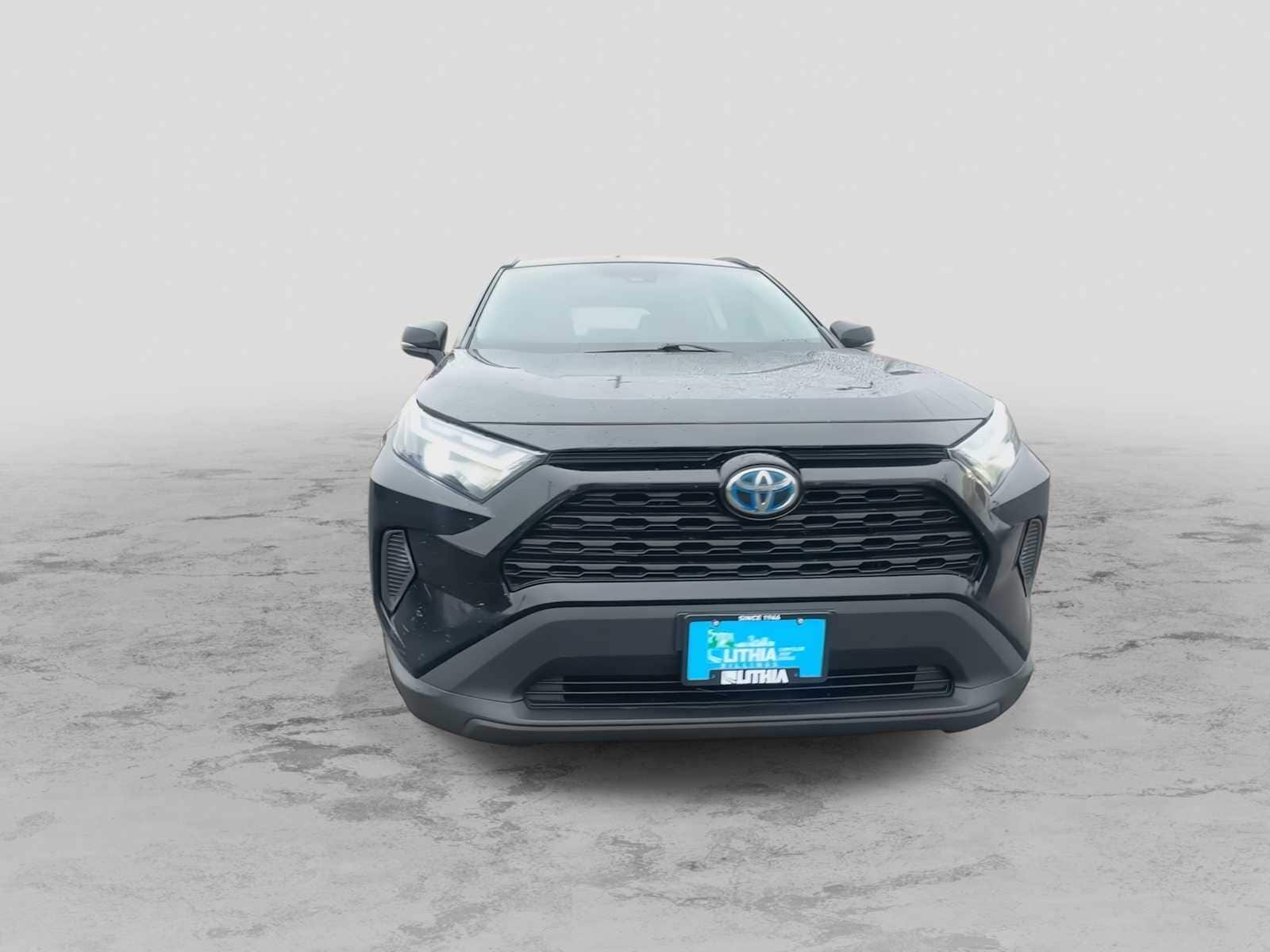 Thumbnail: 2022 Toyota RAV4 - 3
