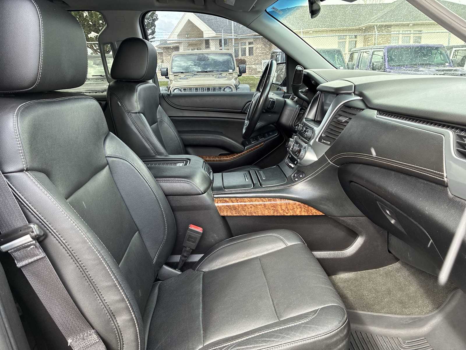 Thumbnail: 2015 Chevrolet Suburban - 27
