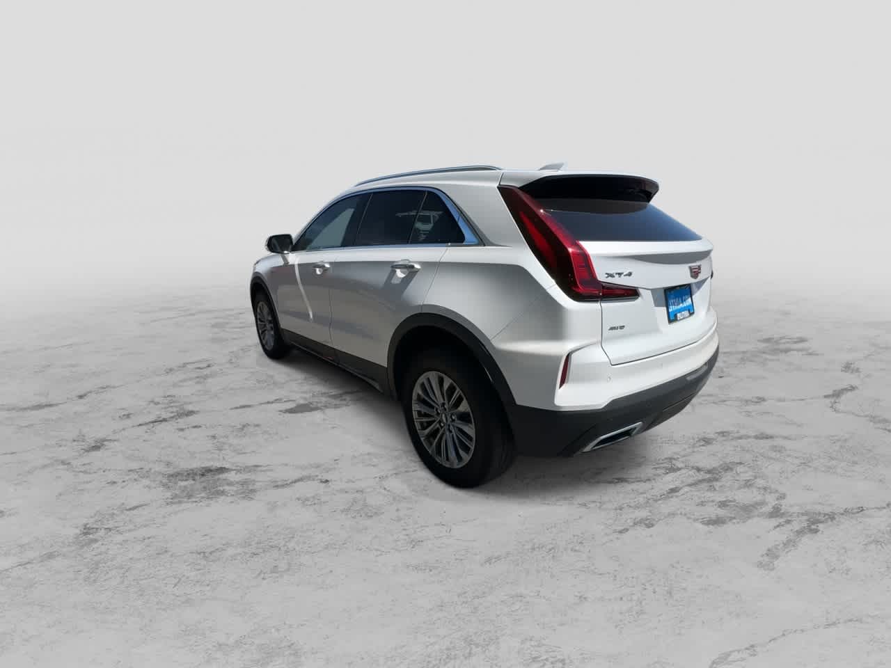Thumbnail: 2024 Cadillac XT4 - 6
