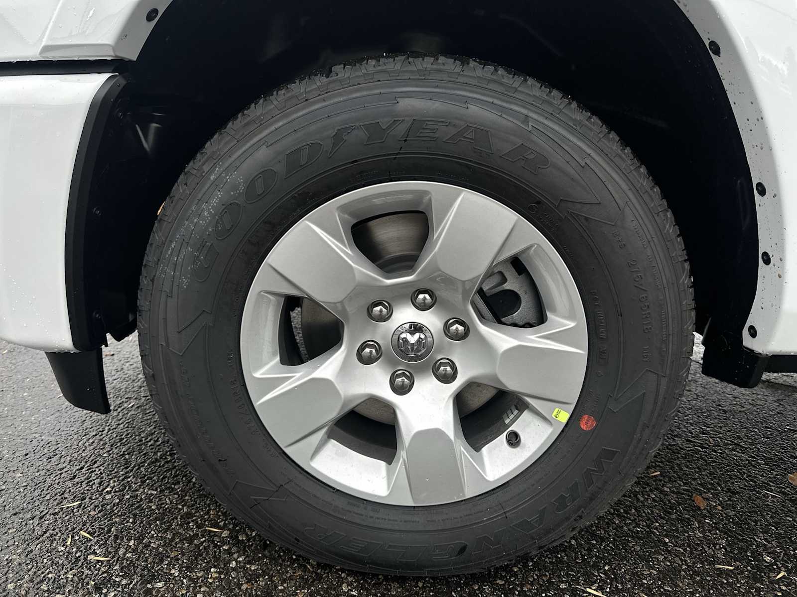 Thumbnail: 2026 RAM 1500 - 17