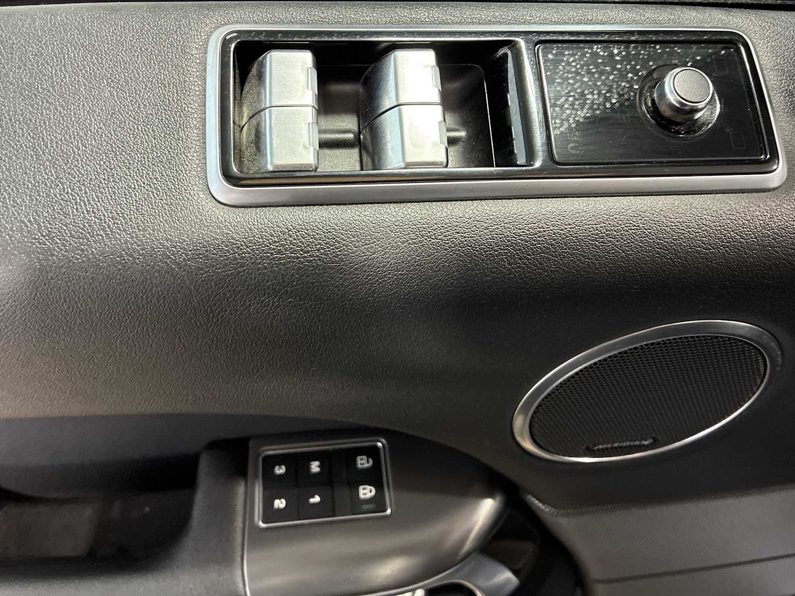 Thumbnail: 2021 Land Rover Range Rover Sport - 15