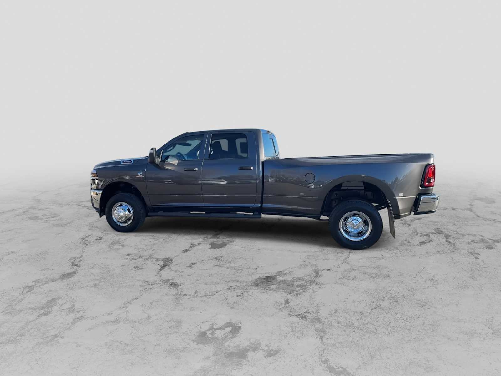 Thumbnail: 2026 RAM 3500 - 5