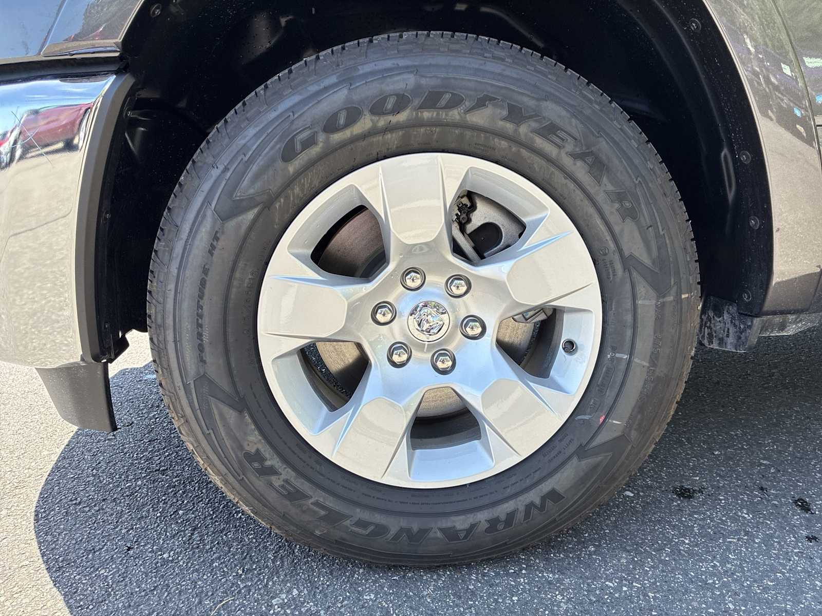 Thumbnail: 2026 RAM 1500 - 18