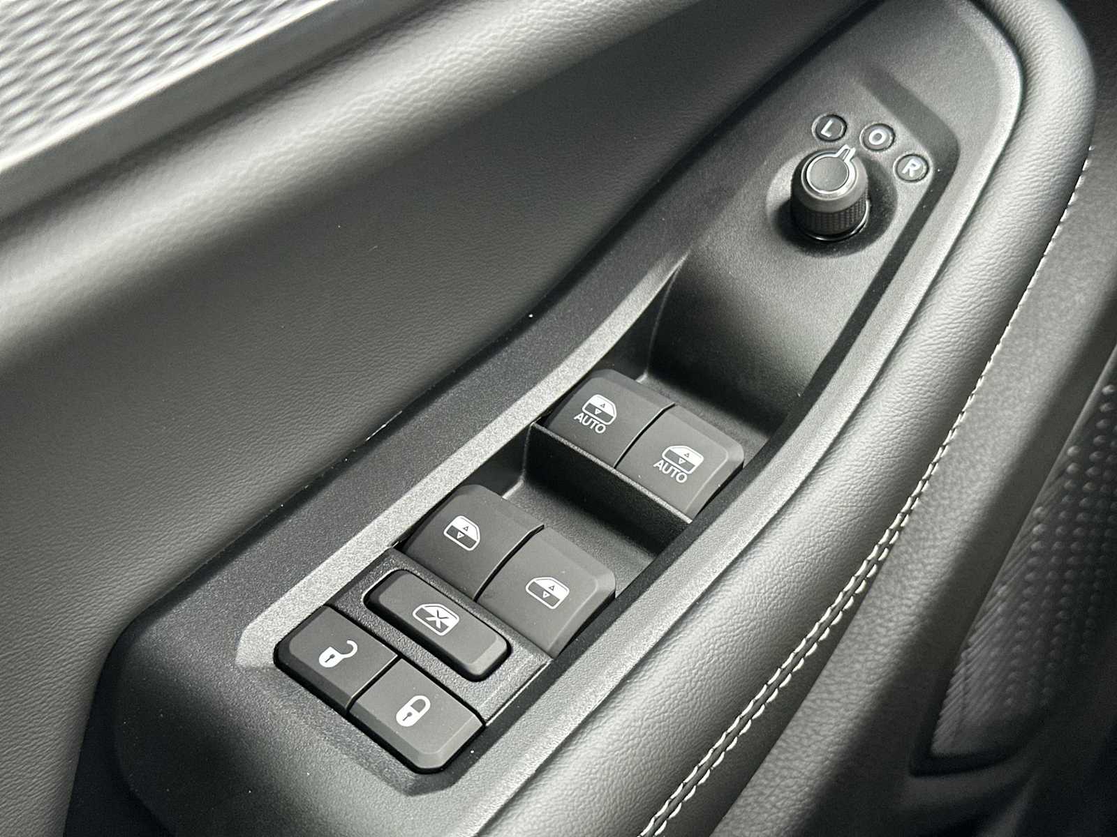 Thumbnail: 2025 Jeep Grand Cherokee - 15