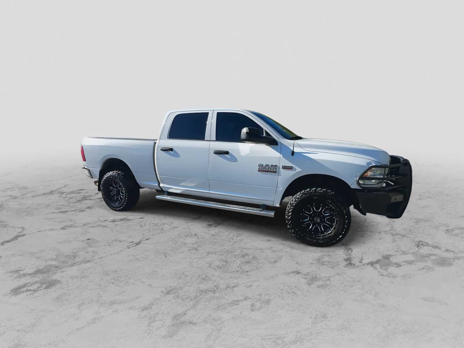 2018 Ram 2500 Tradesman photo 2