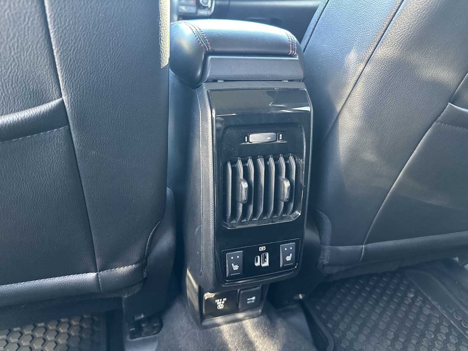 Thumbnail: 2022 Jeep Compass - 21