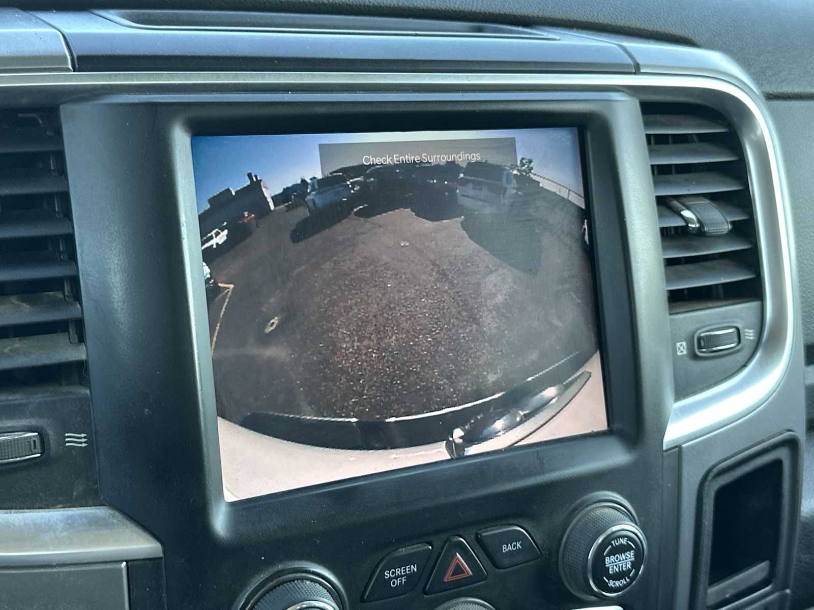 Thumbnail: 2022 RAM 1500 Classic - 21