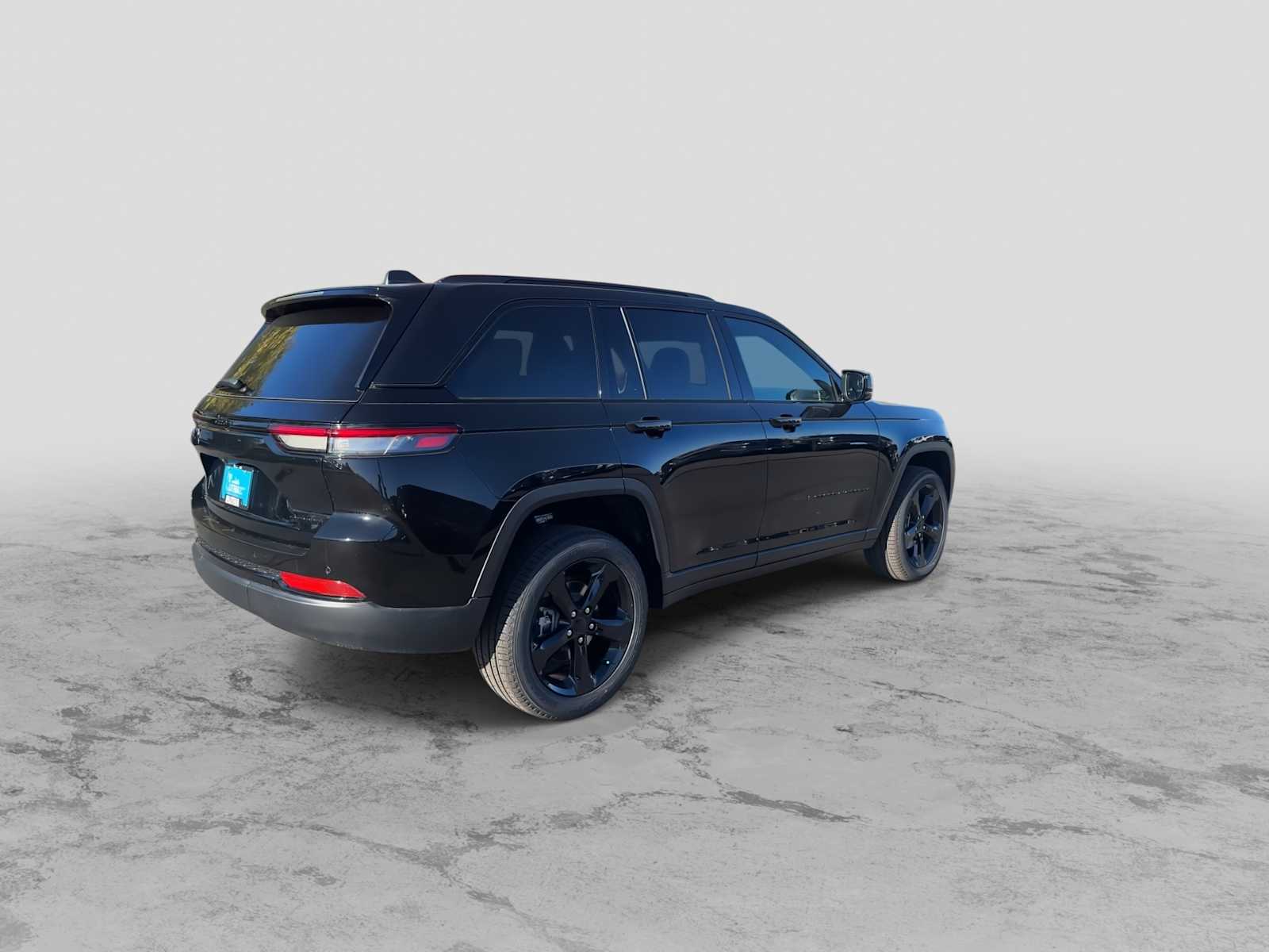 Thumbnail: 2025 Jeep Grand Cherokee - 8