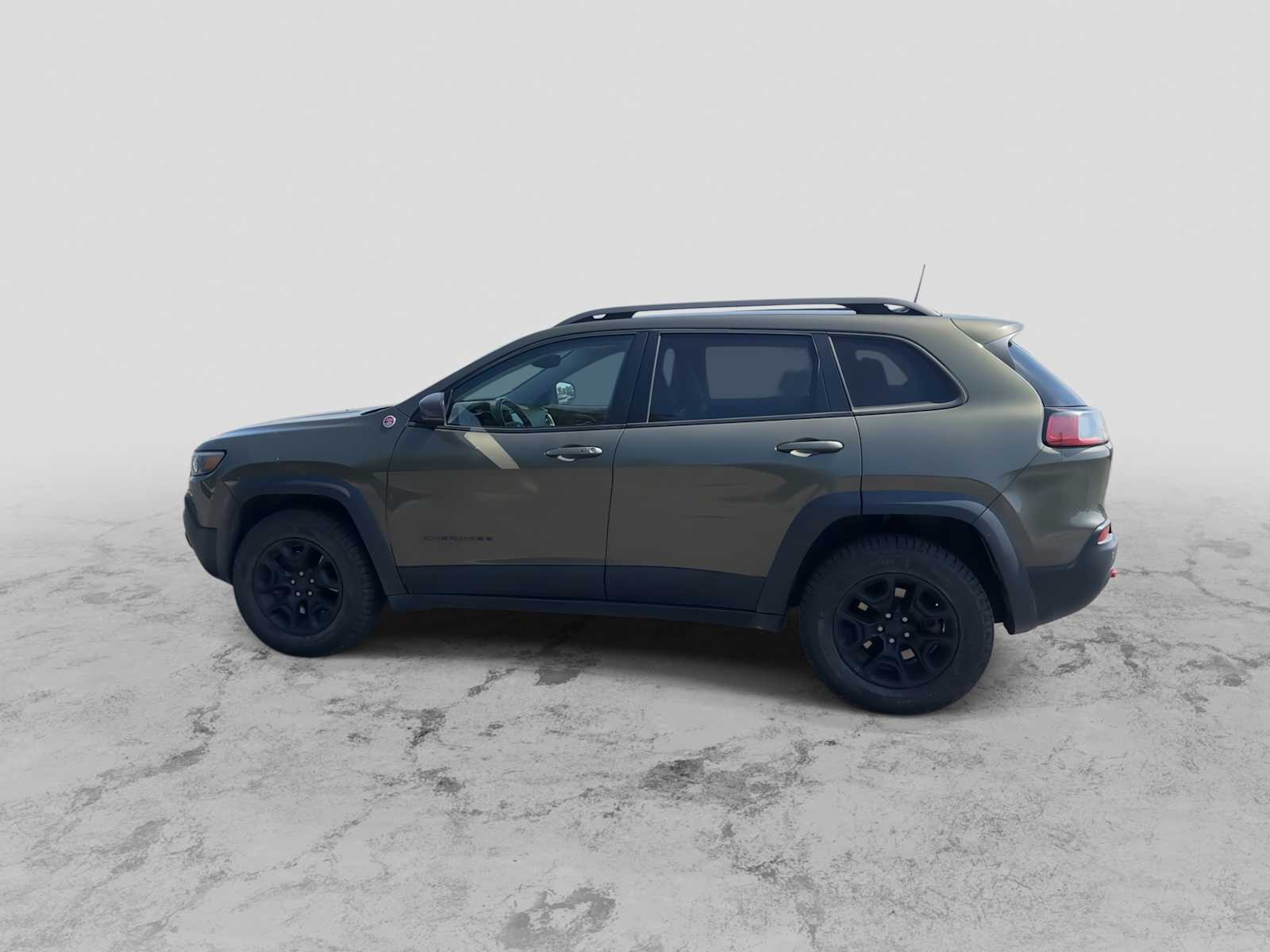 Thumbnail: 2019 Jeep Cherokee - 5