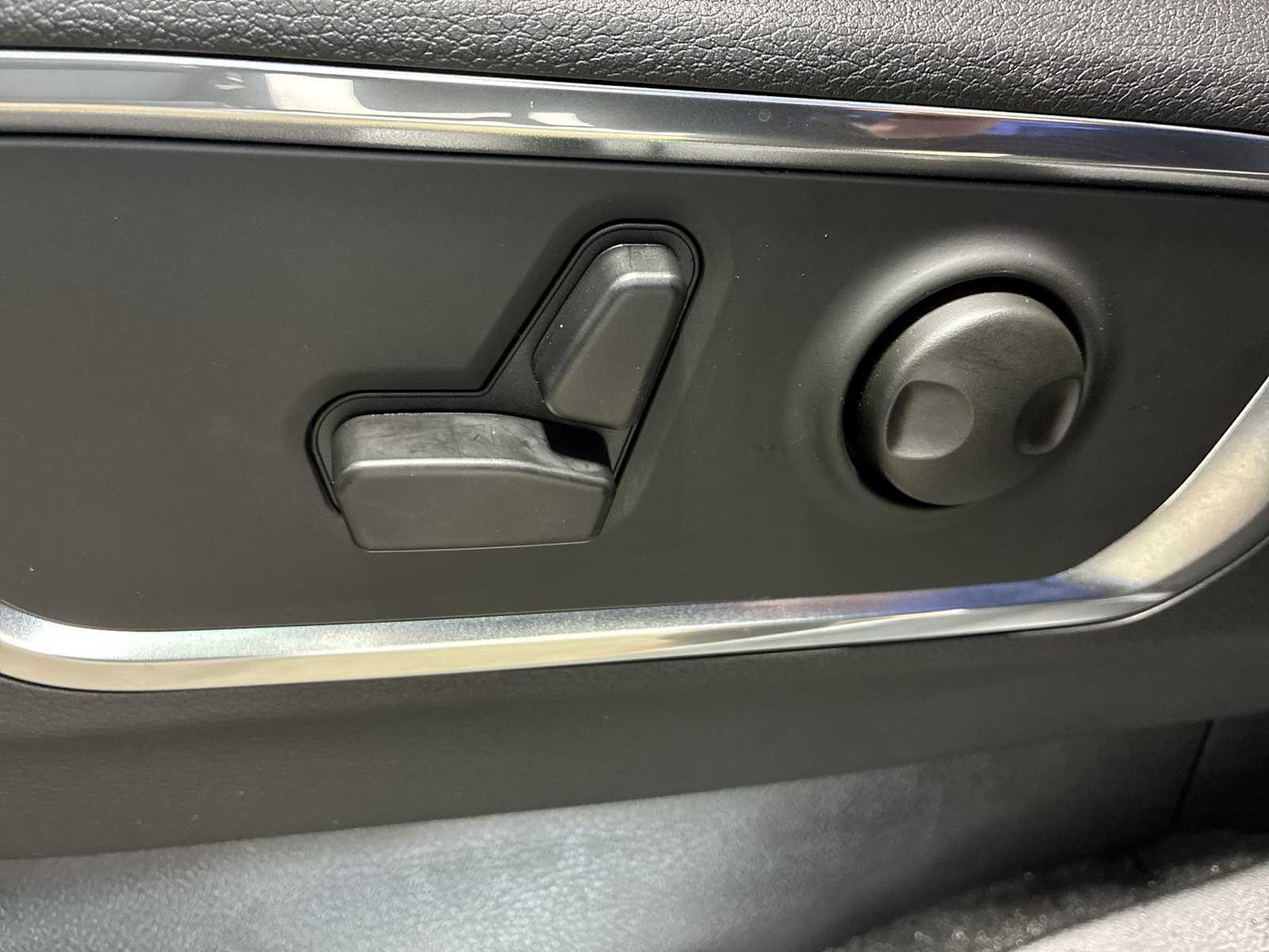 Thumbnail: 2026 RAM 1500 - 14