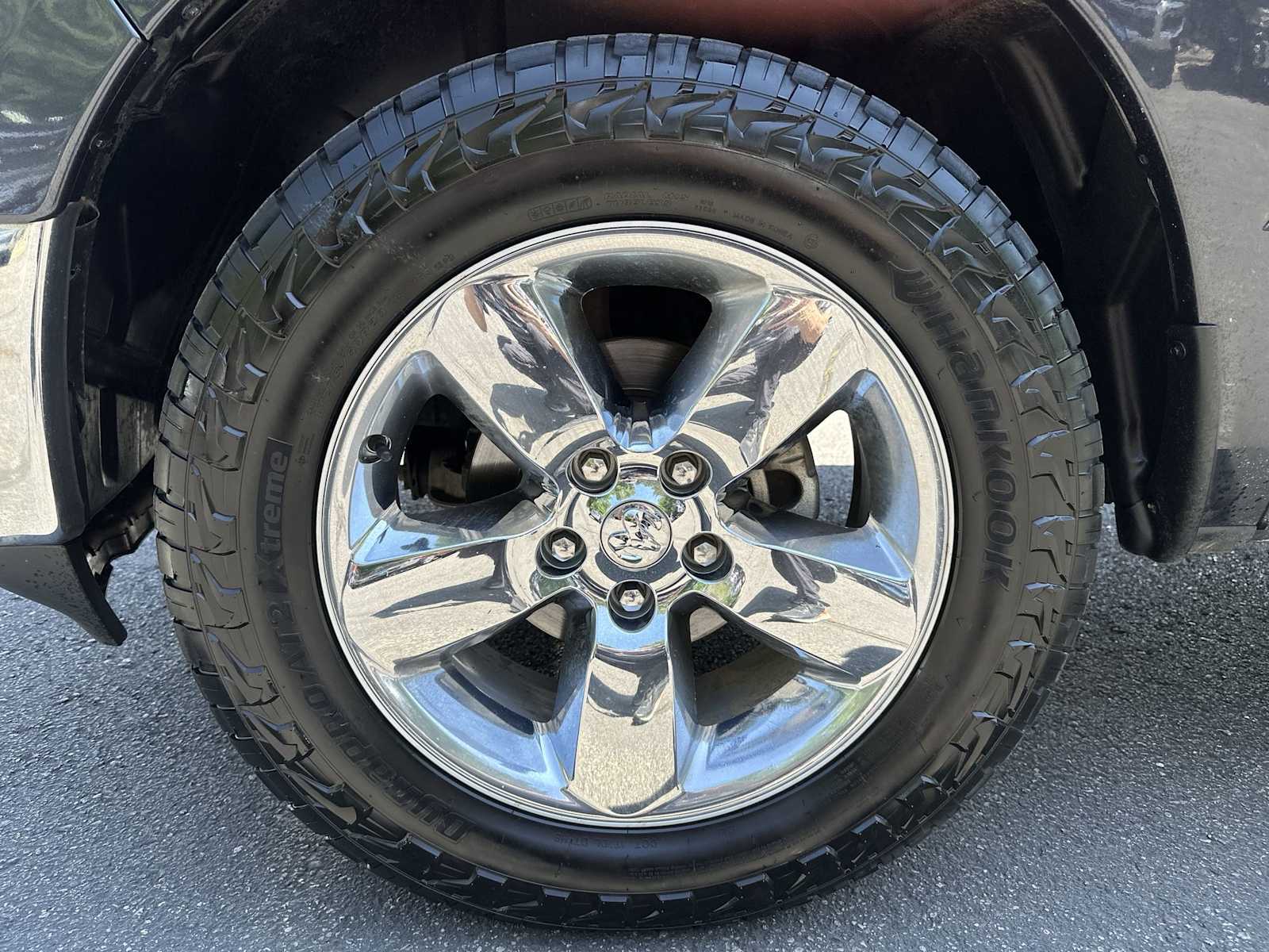 Thumbnail: 2019 RAM 1500 Classic - 17