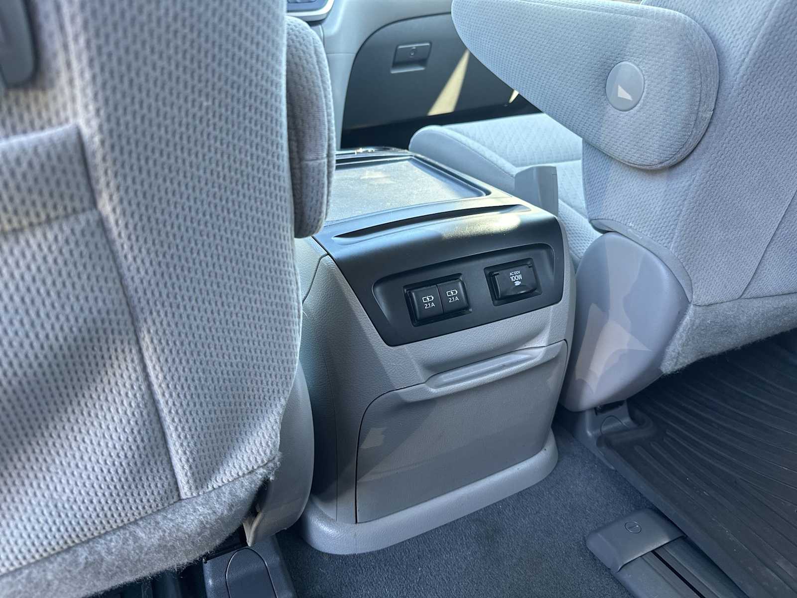 Thumbnail: 2020 Toyota Sienna - 20