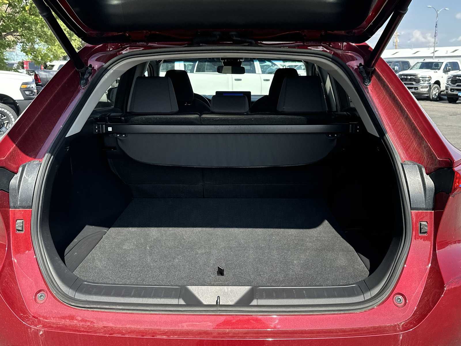 Thumbnail: 2023 Toyota Venza - 18