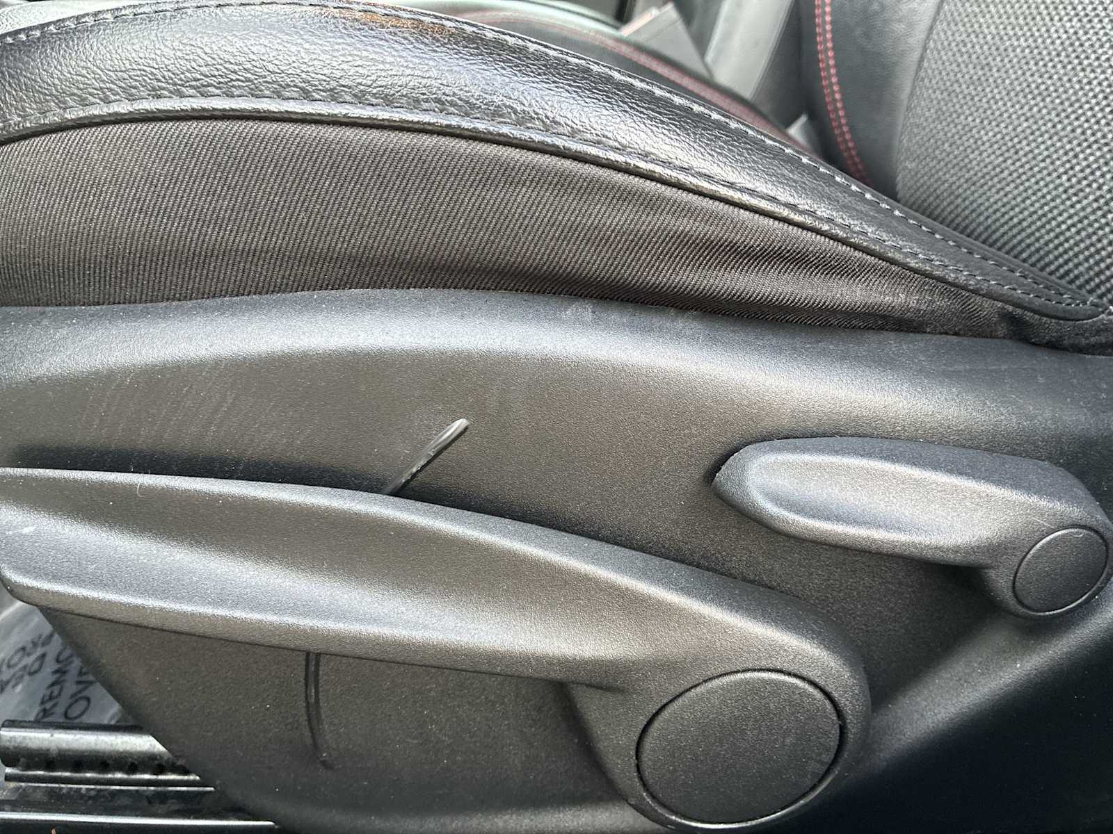 Thumbnail: 2020 Jeep Compass - 14