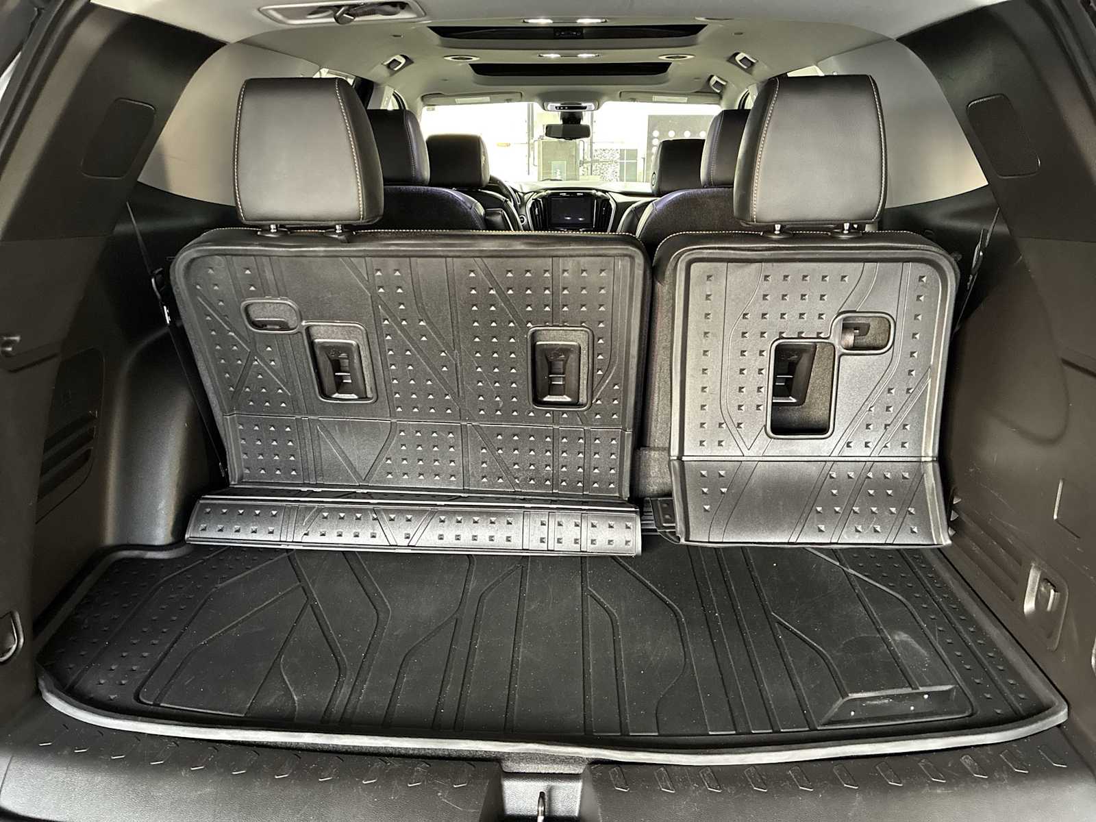 Thumbnail: 2019 Chevrolet Traverse - 21