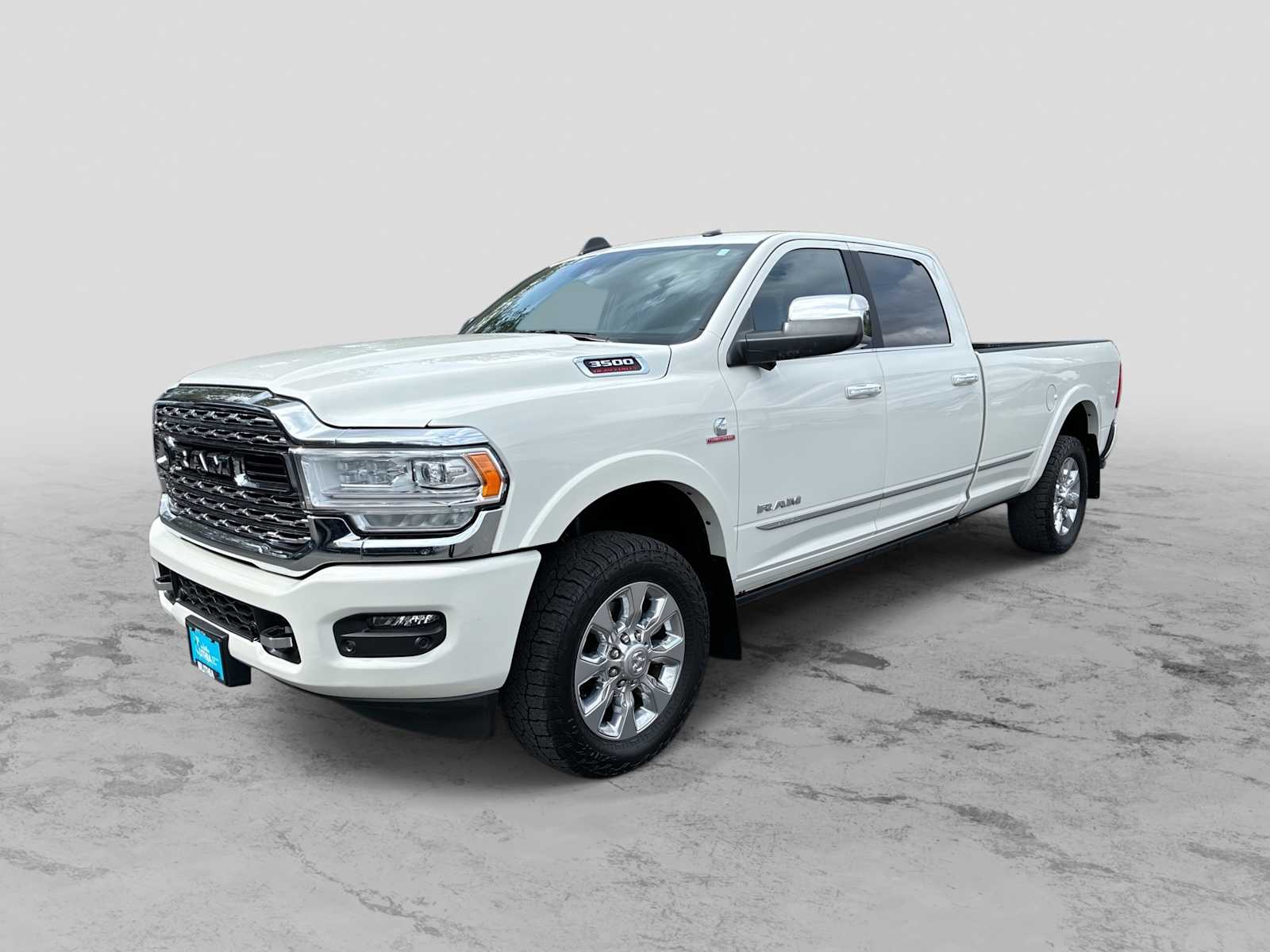 2022 RAM 3500 Limited 4X4 Crew Cab LWB's photo