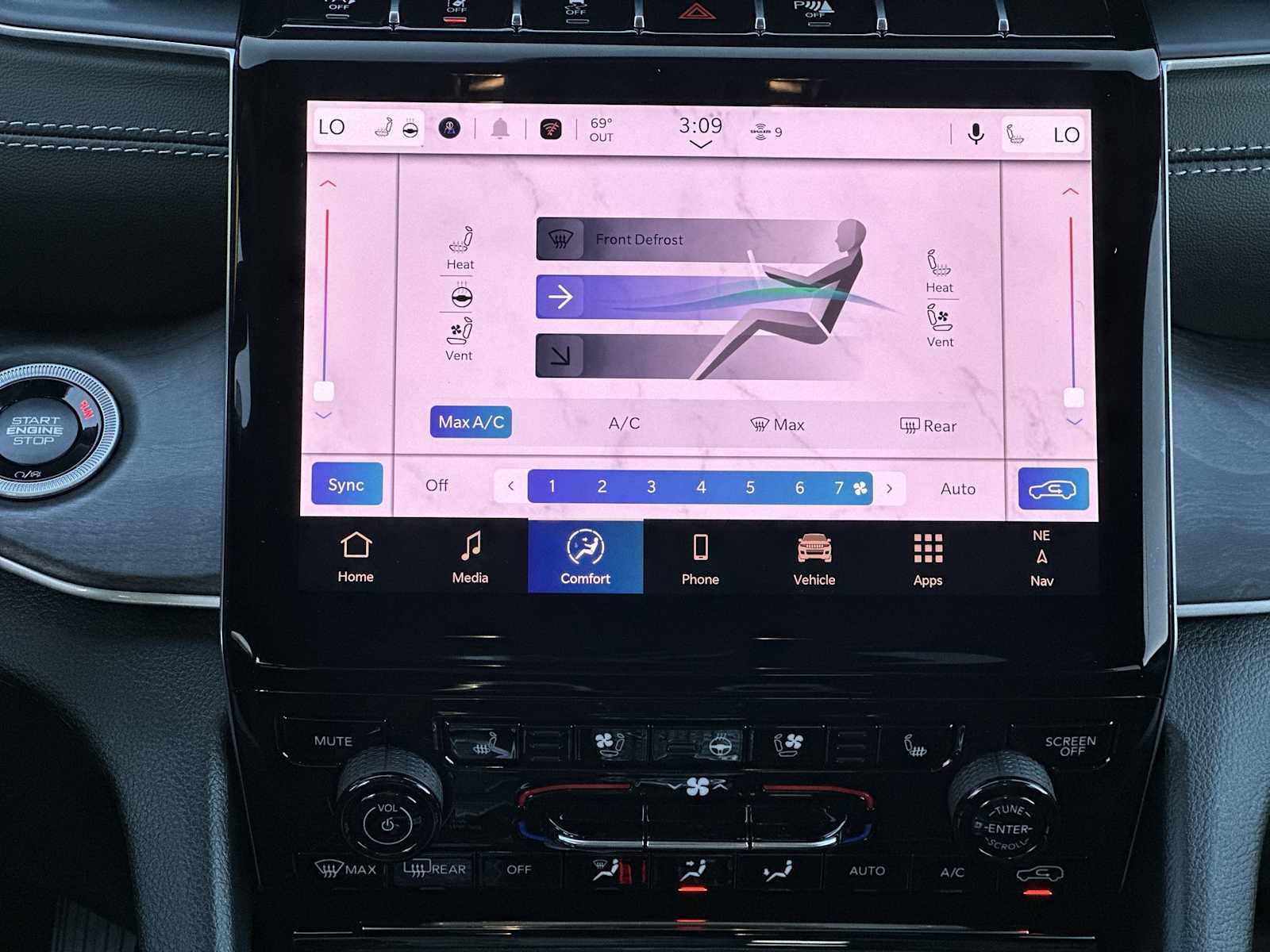 Thumbnail: 2025 Jeep Grand Cherokee - 17