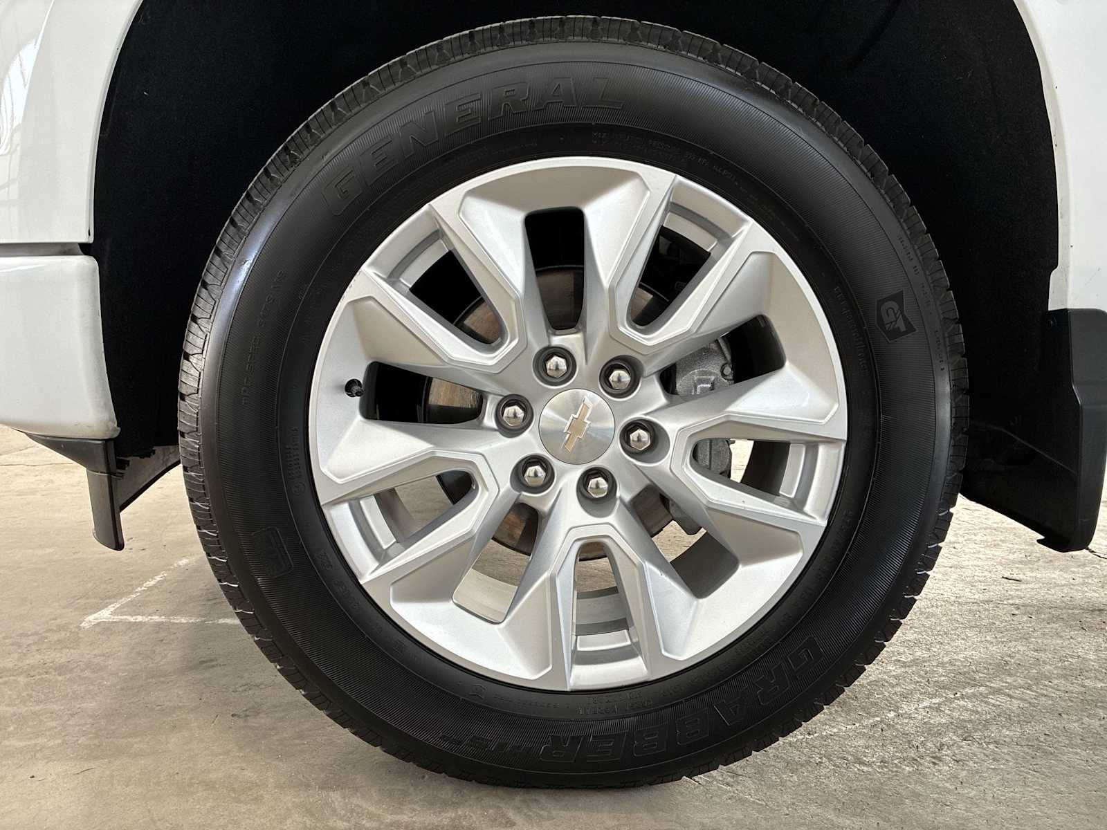 Thumbnail: 2022 Chevrolet Silverado 1500 - 18