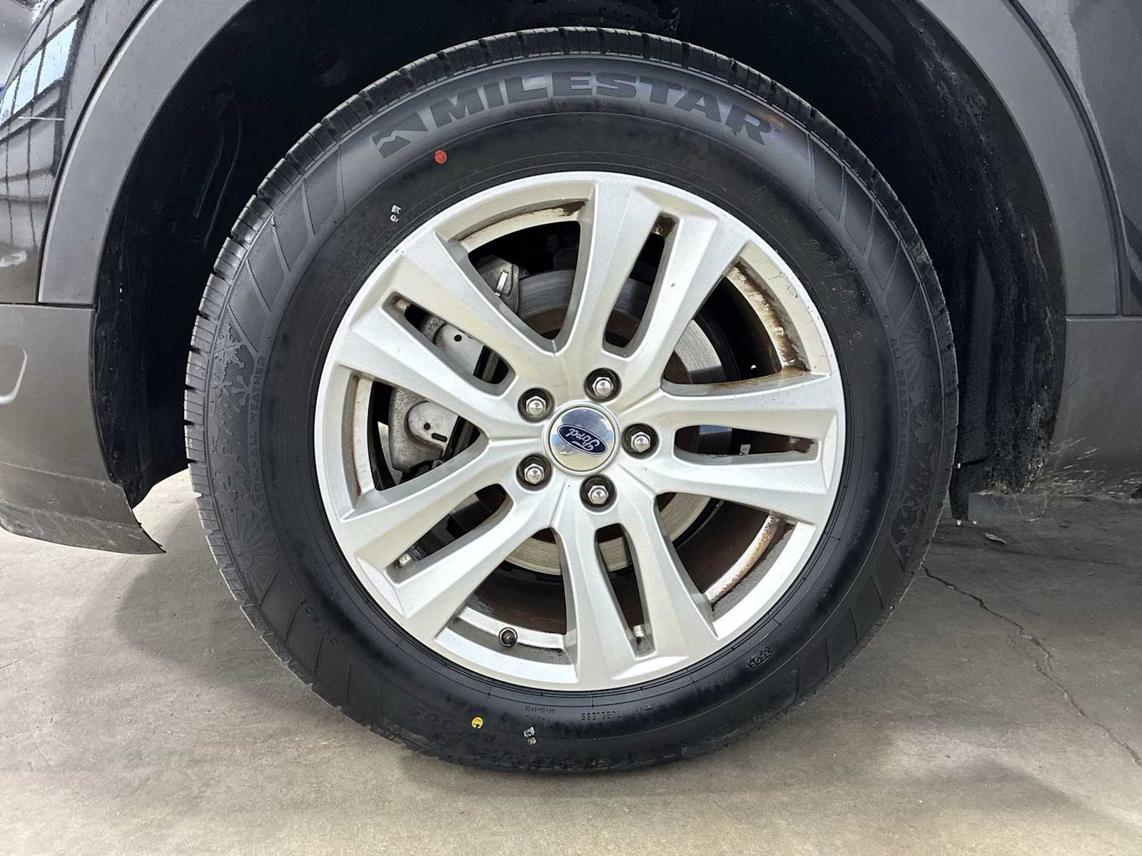 Thumbnail: 2019 Ford Explorer - 18