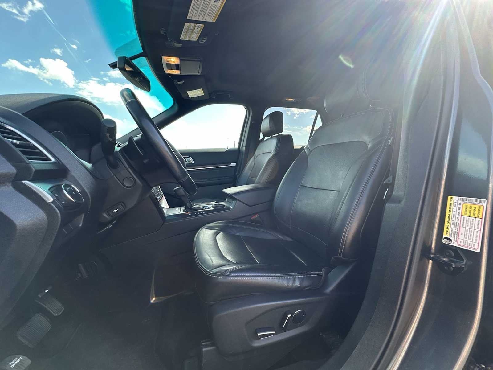 Thumbnail: 2016 Ford Explorer - 13