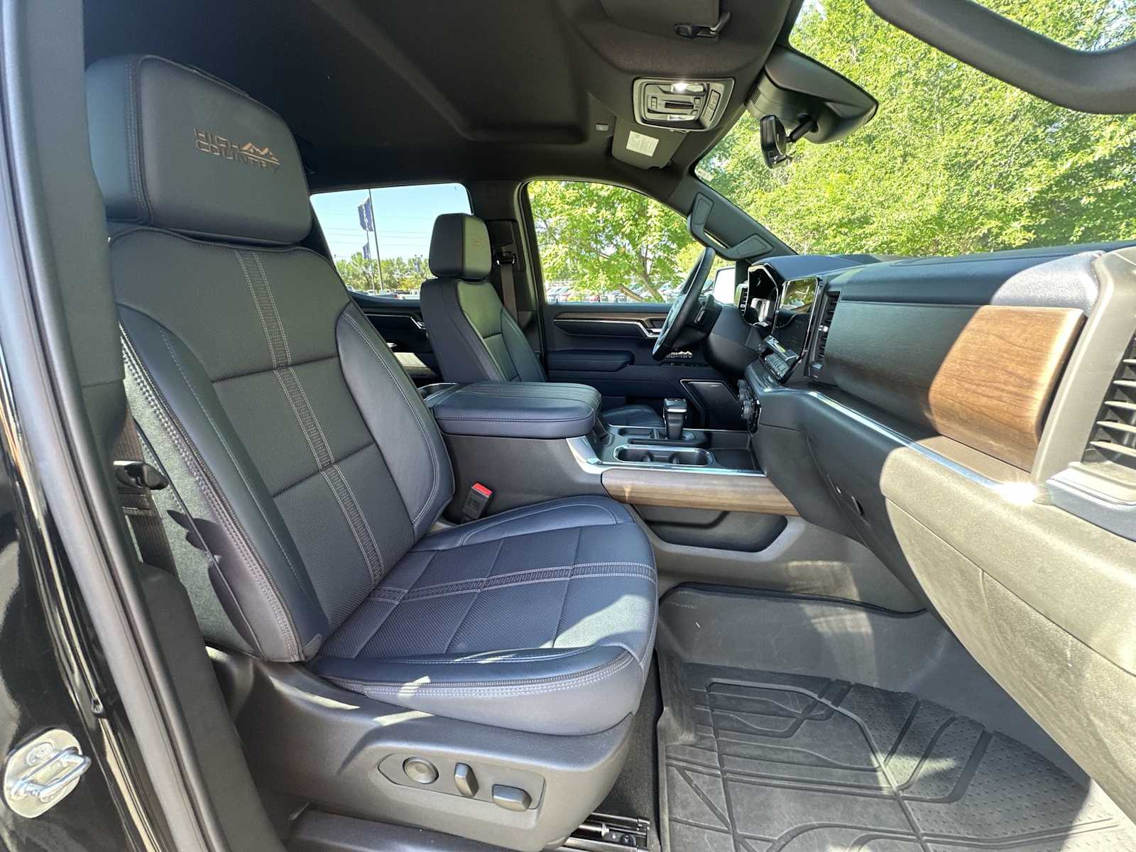 Thumbnail: 2024 Chevrolet Silverado 1500 - 24