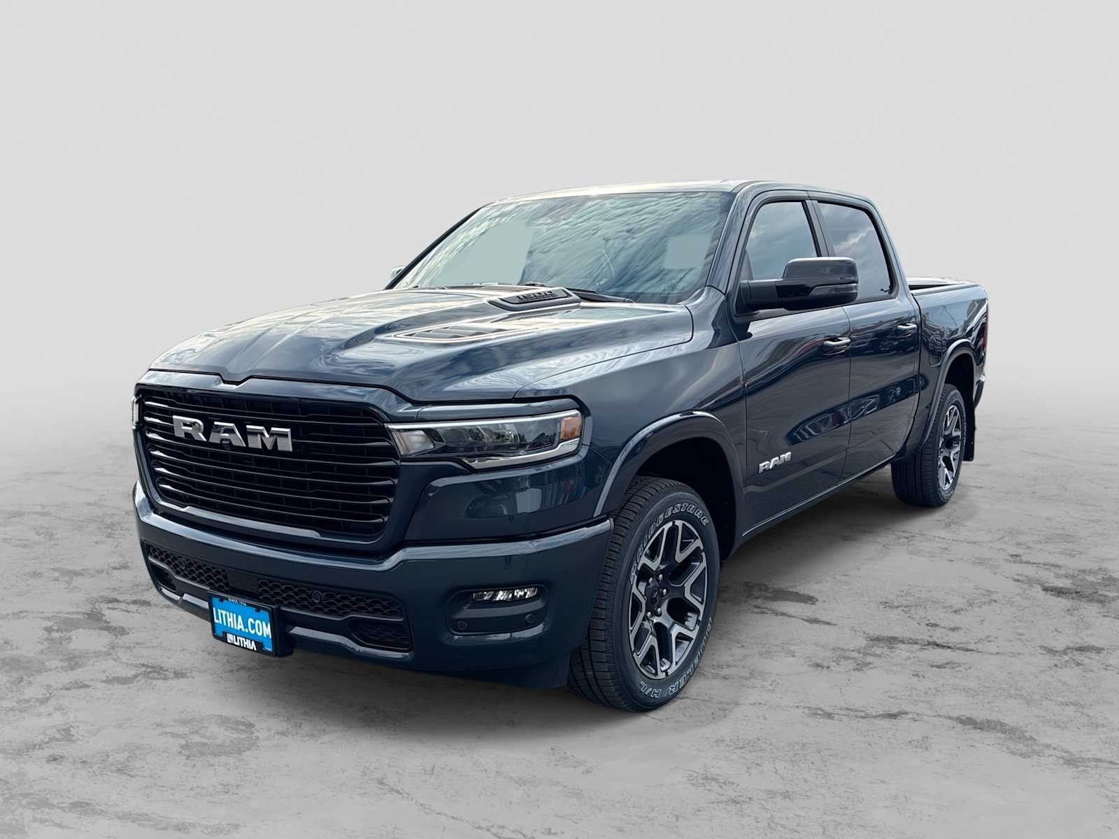 2026 Ram 1500 LARAMIE CREW CAB 4X4 5'7 BOX