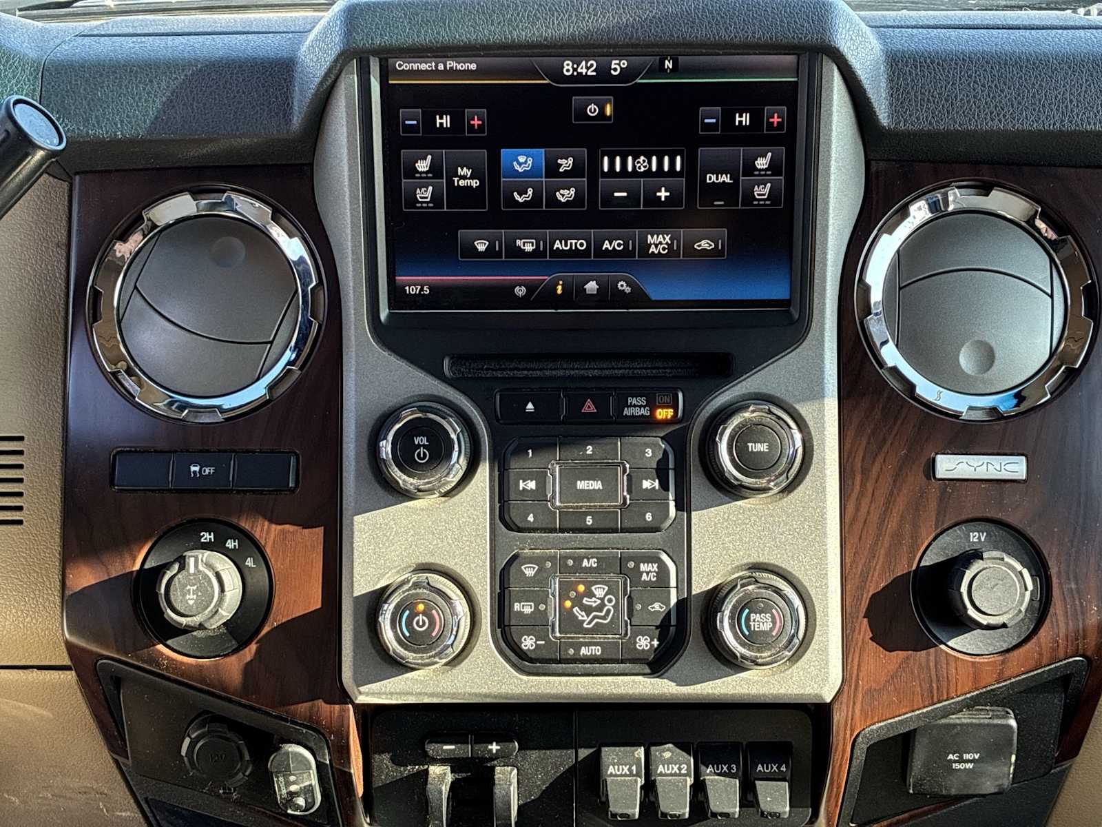 Thumbnail: 2015 Ford F-350 - 16