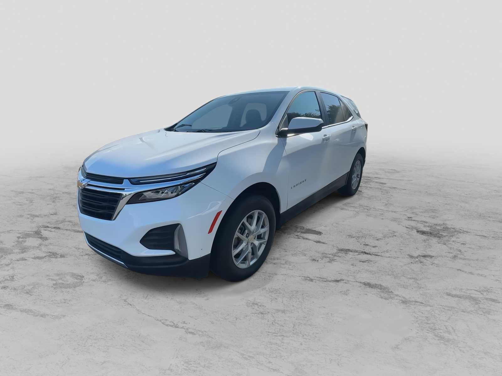 Thumbnail: 2023 Chevrolet Equinox - 4