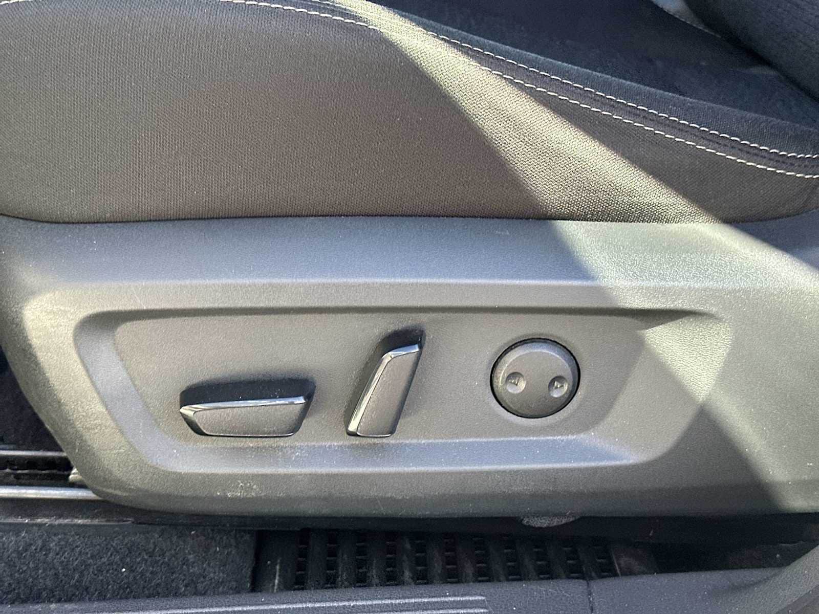 Thumbnail: 2023 Nissan Rogue - 14