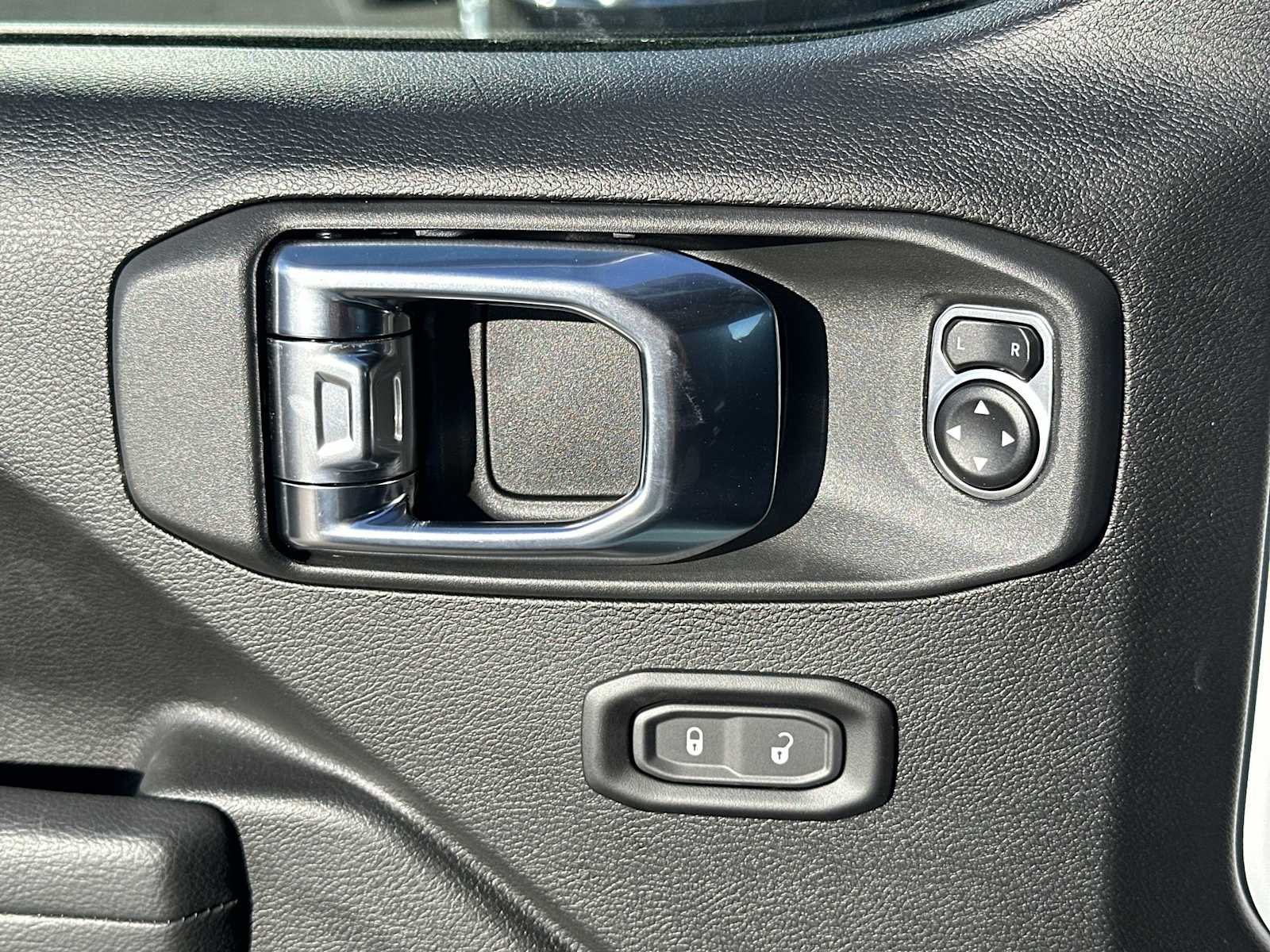 Thumbnail: 2026 Jeep Wrangler - 15