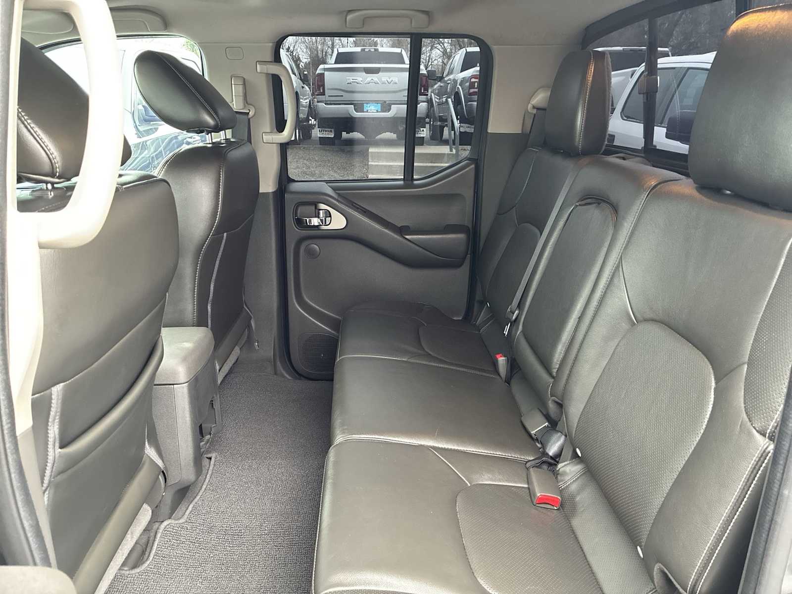 Thumbnail: 2020 Nissan Frontier - 25