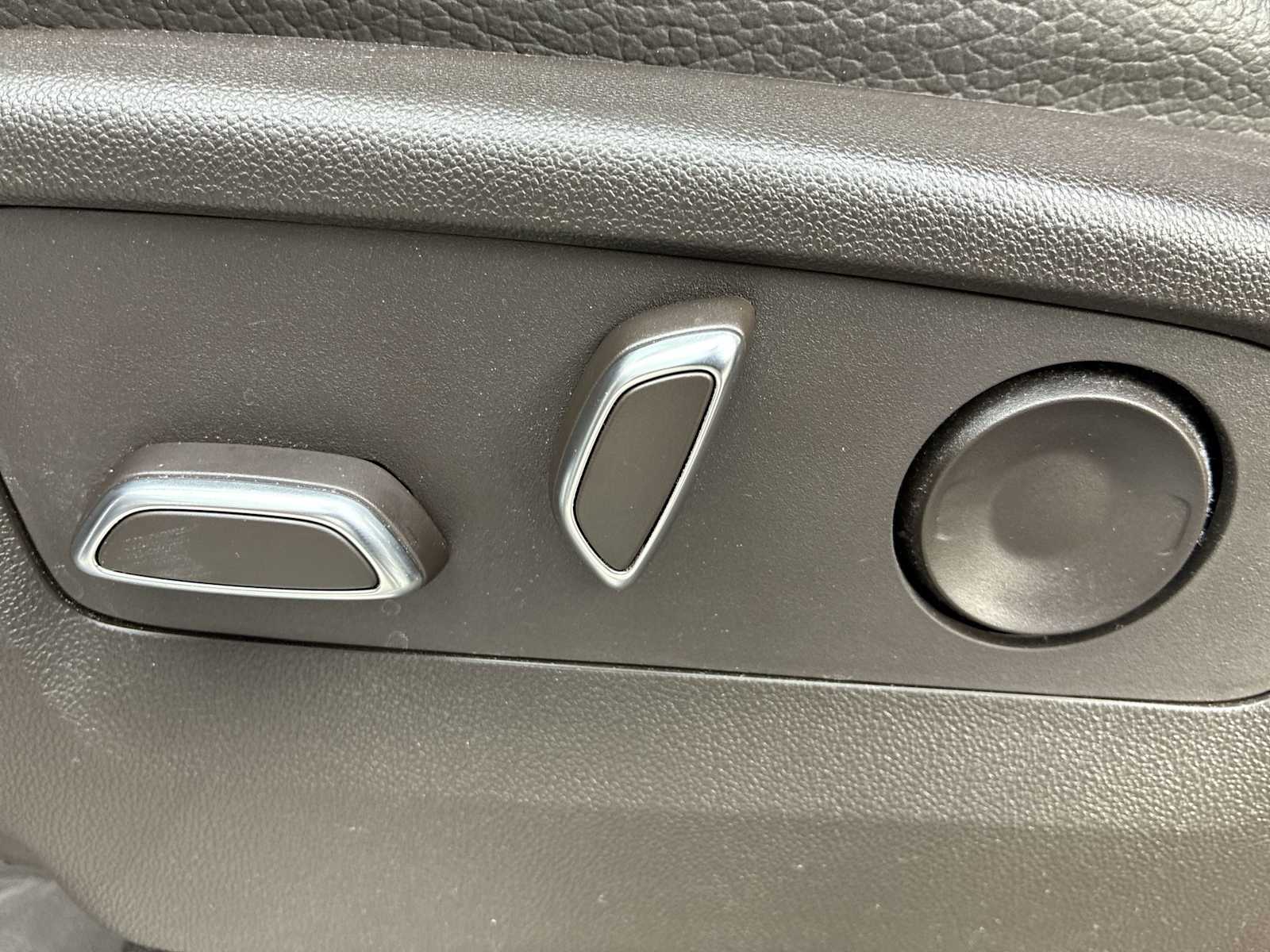 Thumbnail: 2023 GMC Sierra 1500 - 14