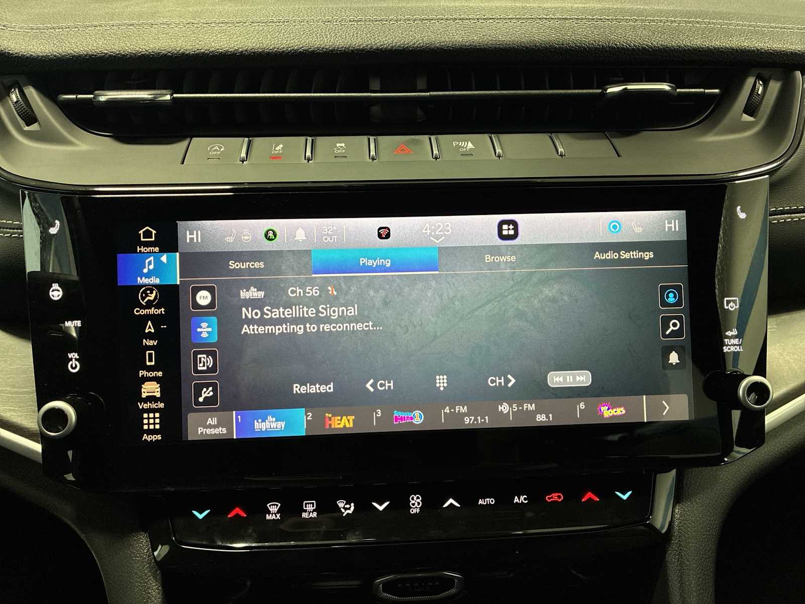 Thumbnail: 2026 Jeep Grand Cherokee - 12