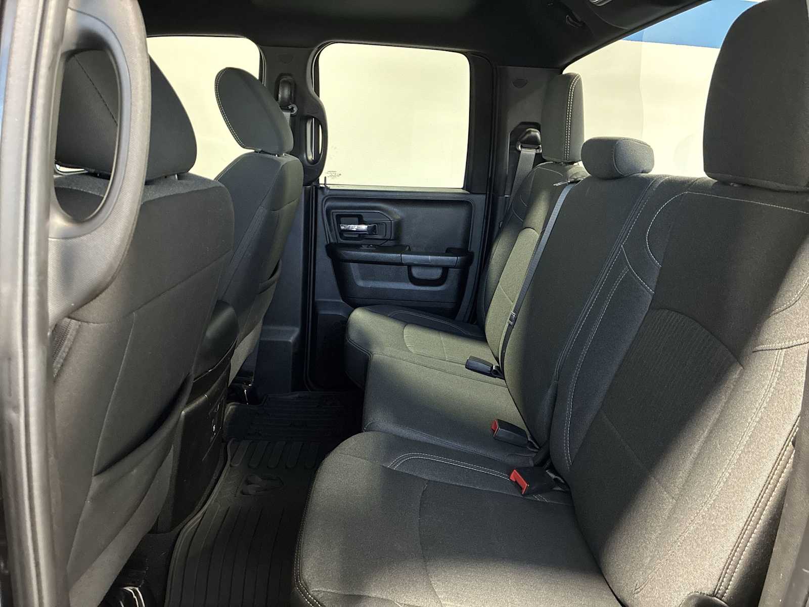 Thumbnail: 2021 RAM 1500 Classic - 23