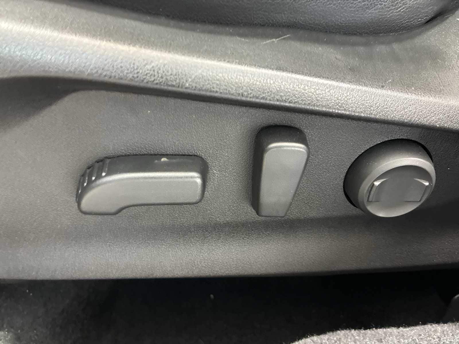 Thumbnail: 2020 Subaru Forester - 14