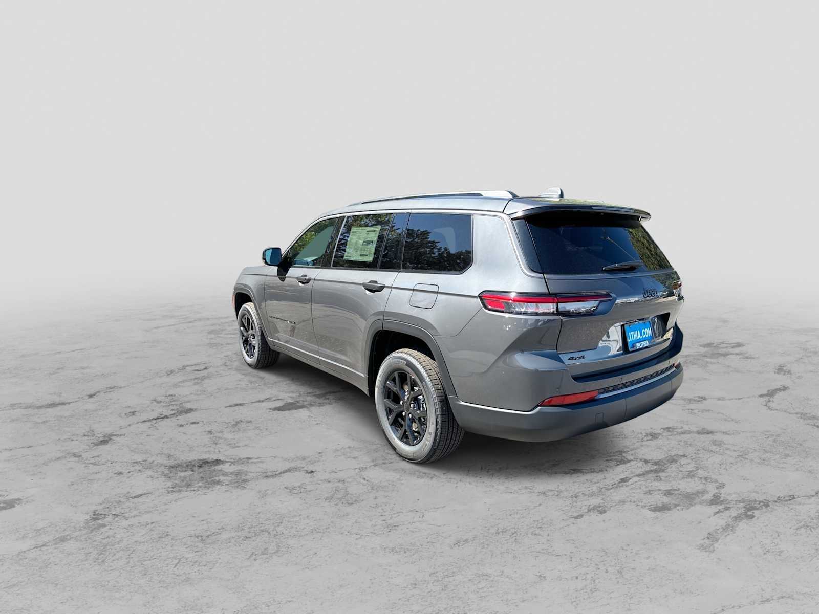 Thumbnail: 2026 Jeep Grand Cherokee - 6