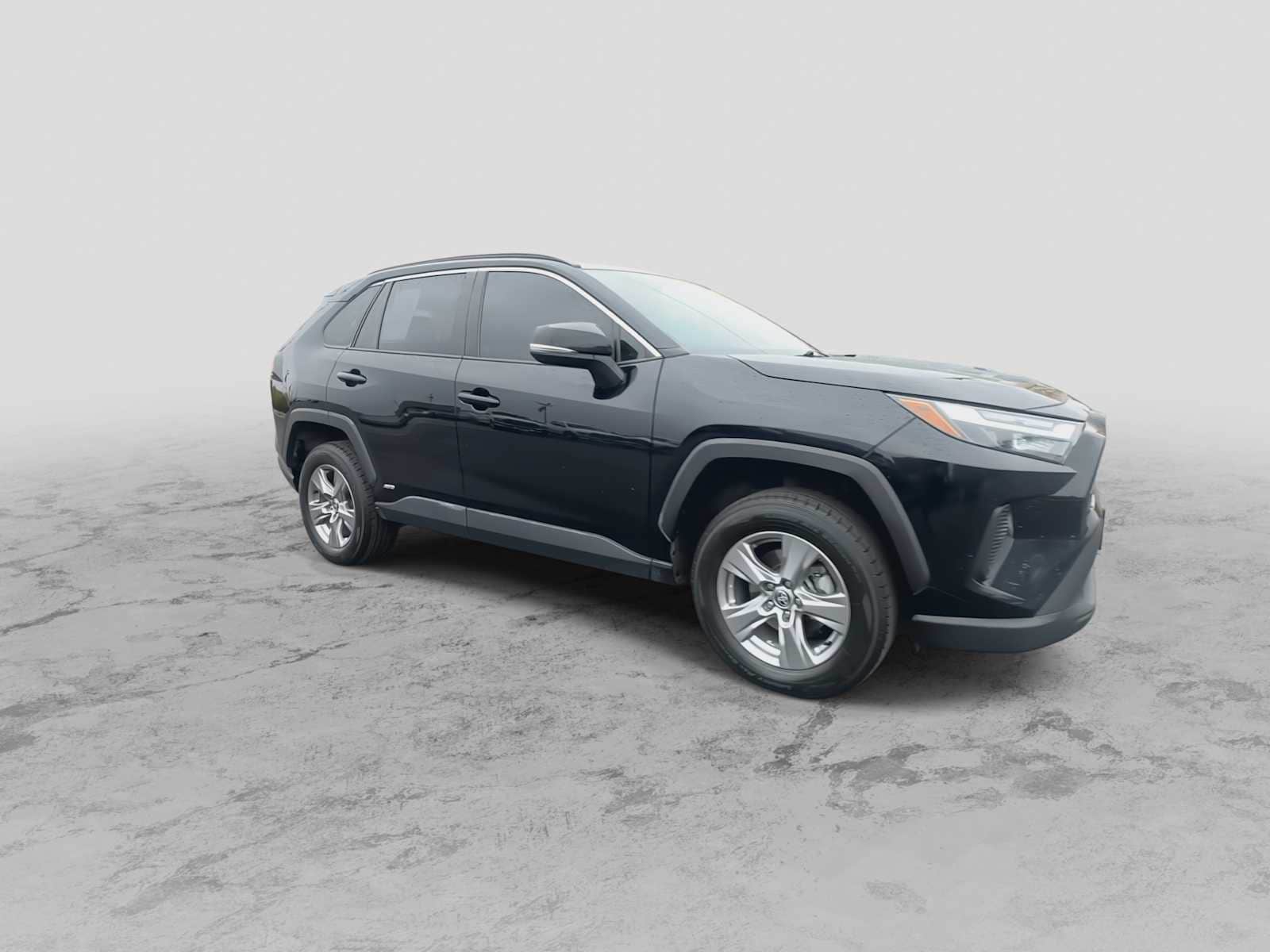 Thumbnail: 2022 Toyota RAV4 - 2