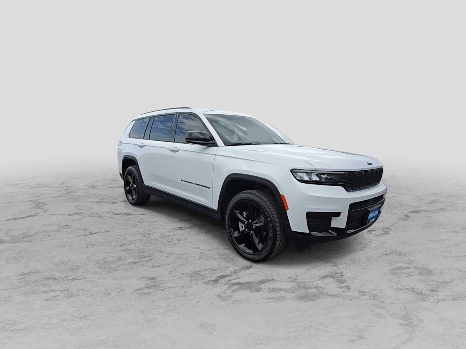 Thumbnail: 2023 Jeep Grand Cherokee - 2