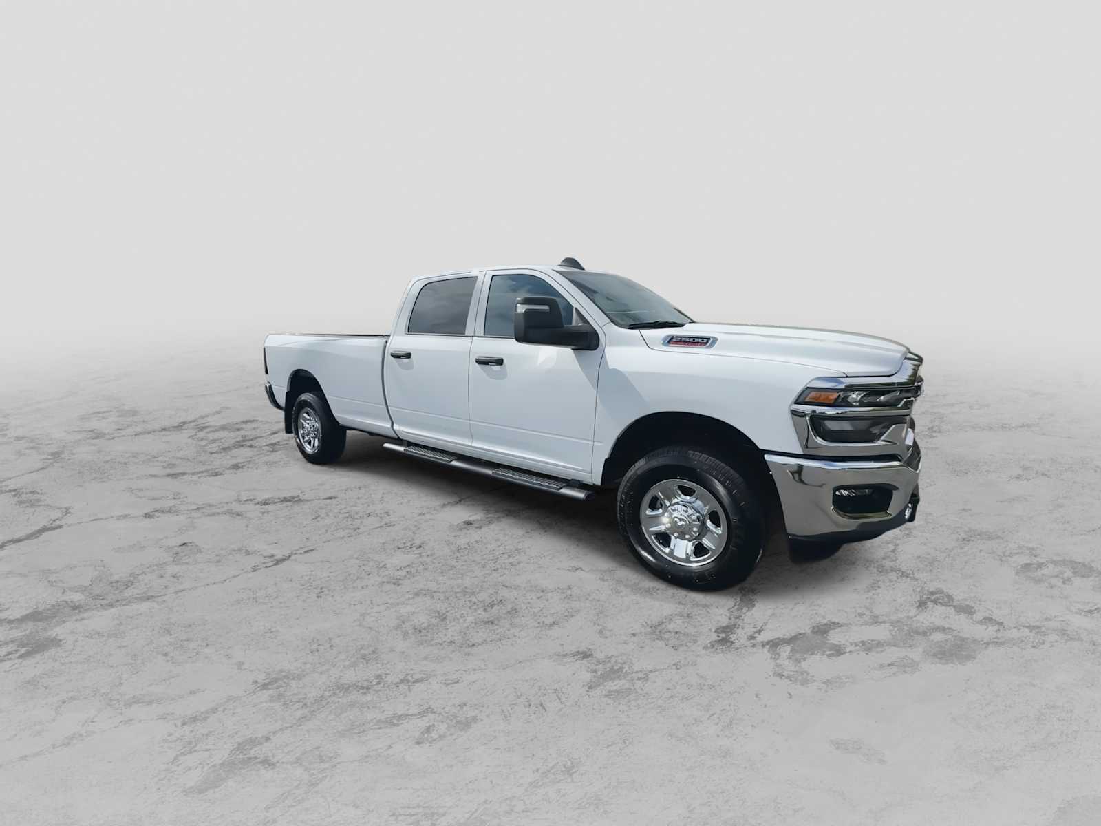 2025 Ram 2500 Tradesman photo 2