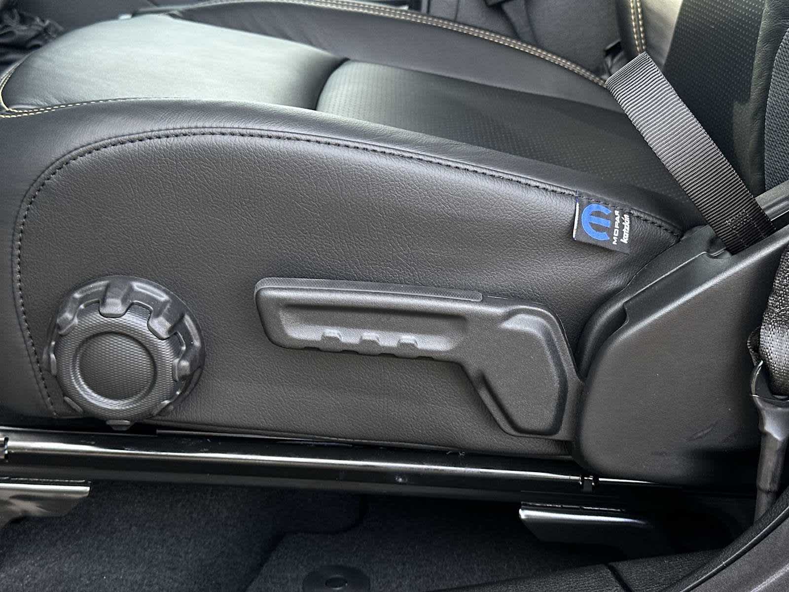 Thumbnail: 2026 Jeep Wrangler - 14