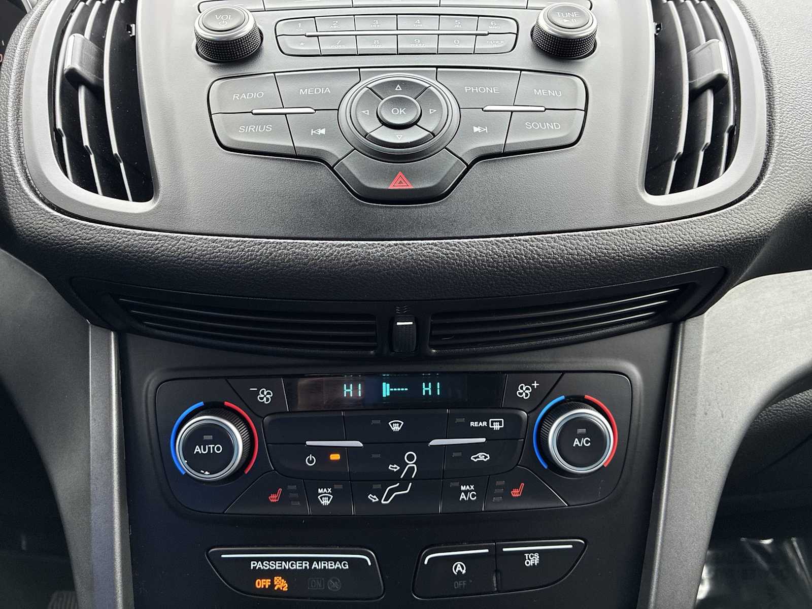 Thumbnail: 2018 Ford Escape - 16