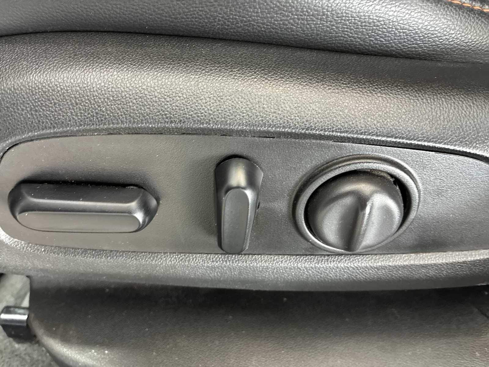 Thumbnail: 2021 GMC Acadia - 14