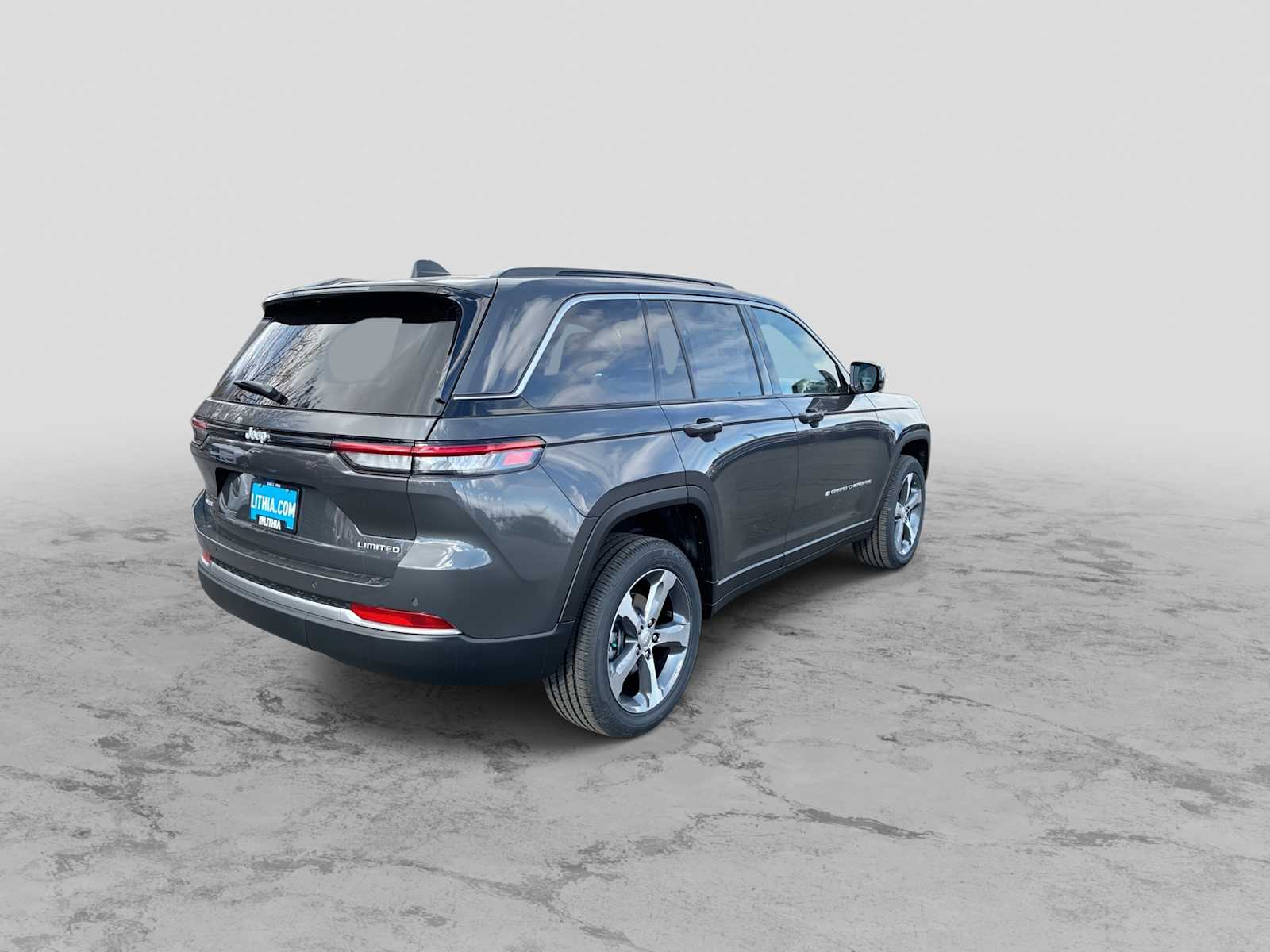 Thumbnail: 2026 Jeep Grand Cherokee - 8